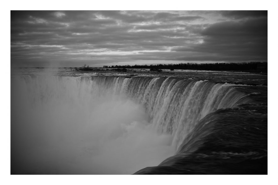 Niagara Falls - B&W